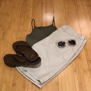 Khakis by Gap Size 8 Bermuda Shorts